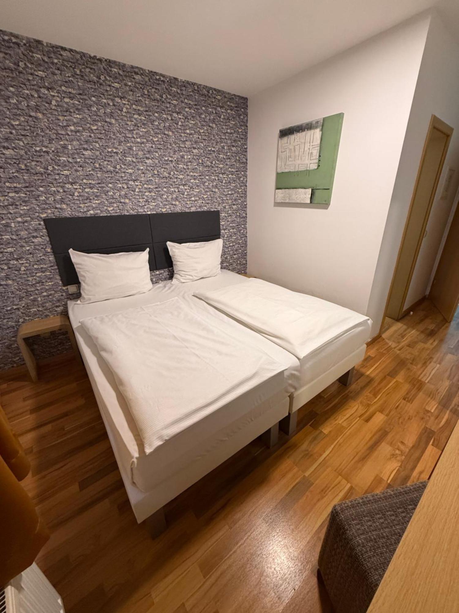 Hotel Eurocity Bruchköbel Εξωτερικό φωτογραφία
